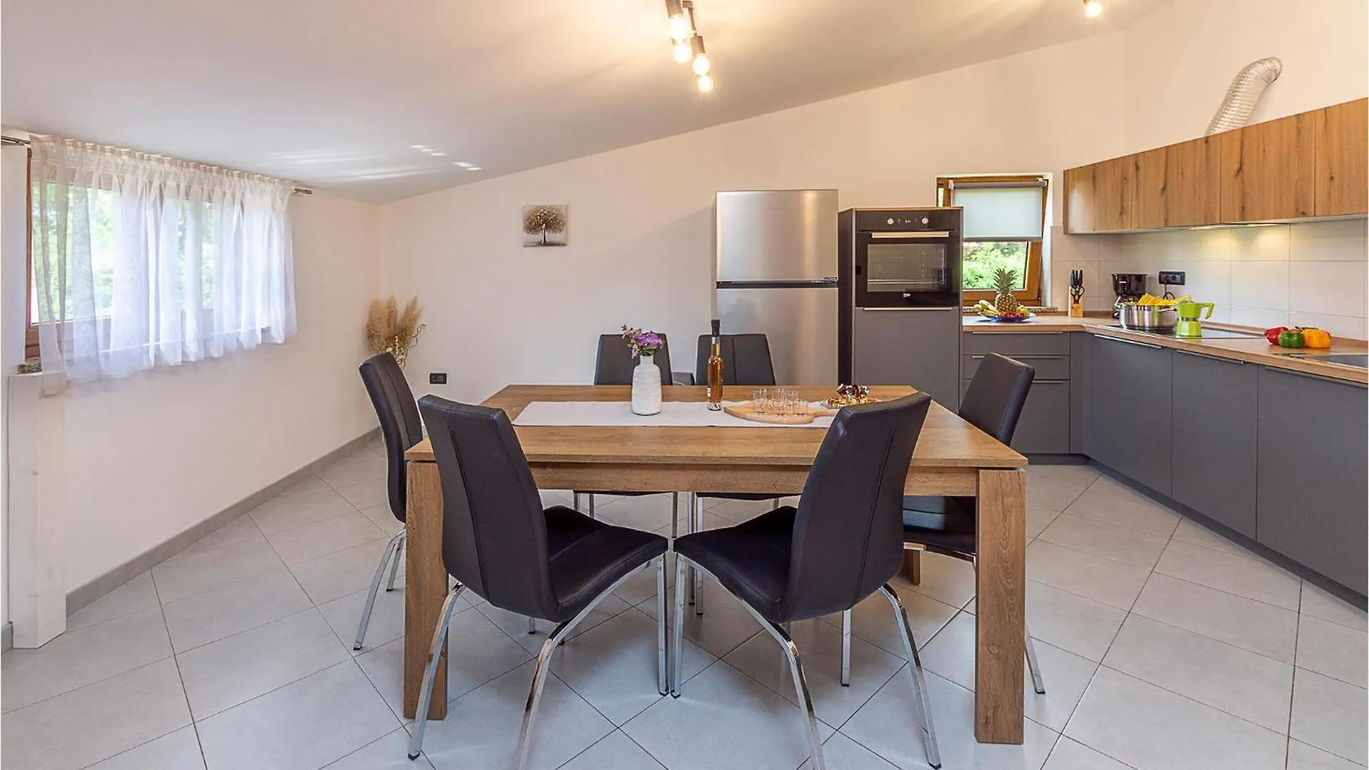 3 Bedroom Gorgeous Apartment In Režanci 0*,  Croácia